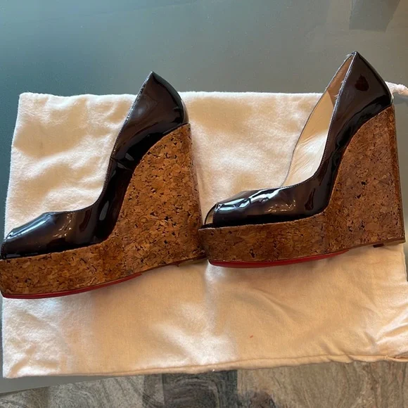 Christian Louboutin Cork Platform Open Toe Shoe - Picture 3 of 5
